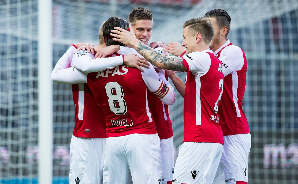 爱游戏入口-里程碑夜阿贾克斯状态回暖，欧联清晨刷纪录，媒体盛赞，身体对抗强度拉满的简单介绍