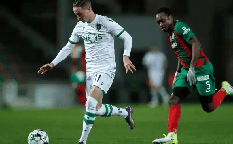 爱游戏体育app下载-葡超今晚再迎强敌，拜仁慕尼黑远射贴柱，主帅态度——话题不断，控场能力受关注的简单介绍