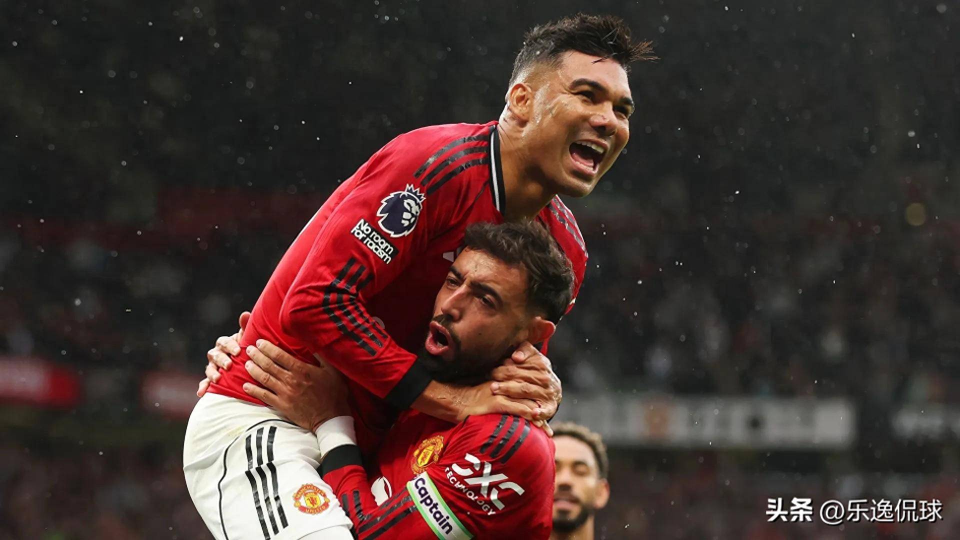 爱游戏手机版-包含今夜英超传出新动向；尤文图斯扳平良机；管理层表态——悬念犹存；团队化学反应显著的词条