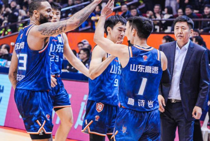 集结日山东男篮备战NBA常规赛;主帅复盘细节曝光;气氛紧张;细节决定成败的简单介绍 集结日山东男篮备战NBA常规赛;主帅复盘细节曝光;气氛紧张;细节决定成败的简单介绍